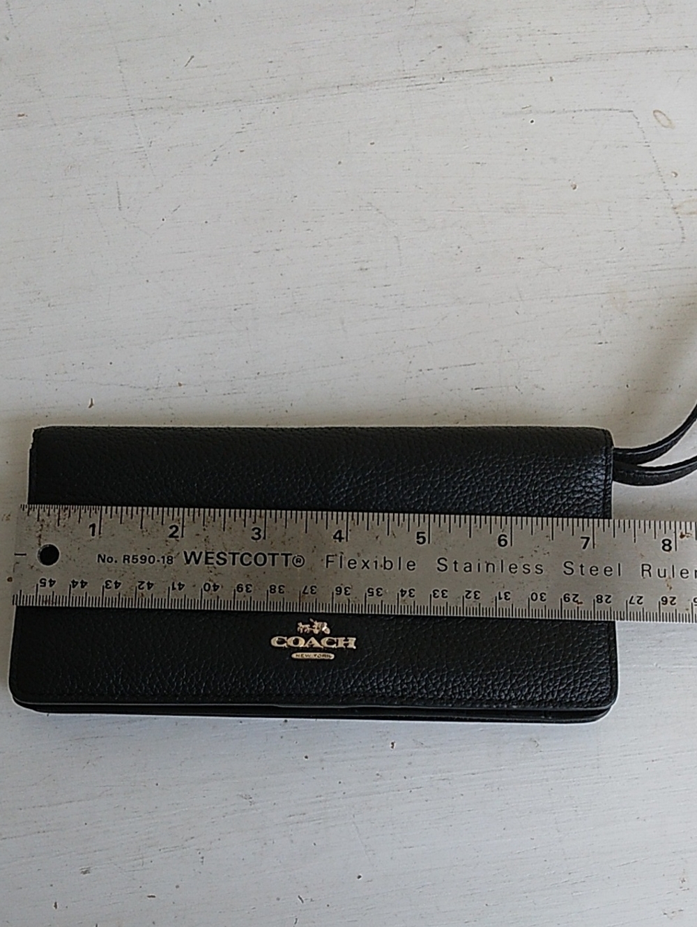 Coach Black Leather Wristlet Card Holder with Gold Logo - Picture 9 of 10